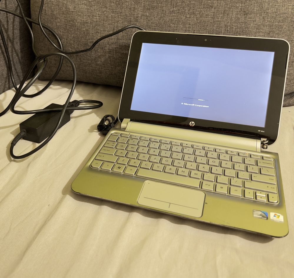 Zamienię netbooka HP mini 210 10” na Macbooka Air