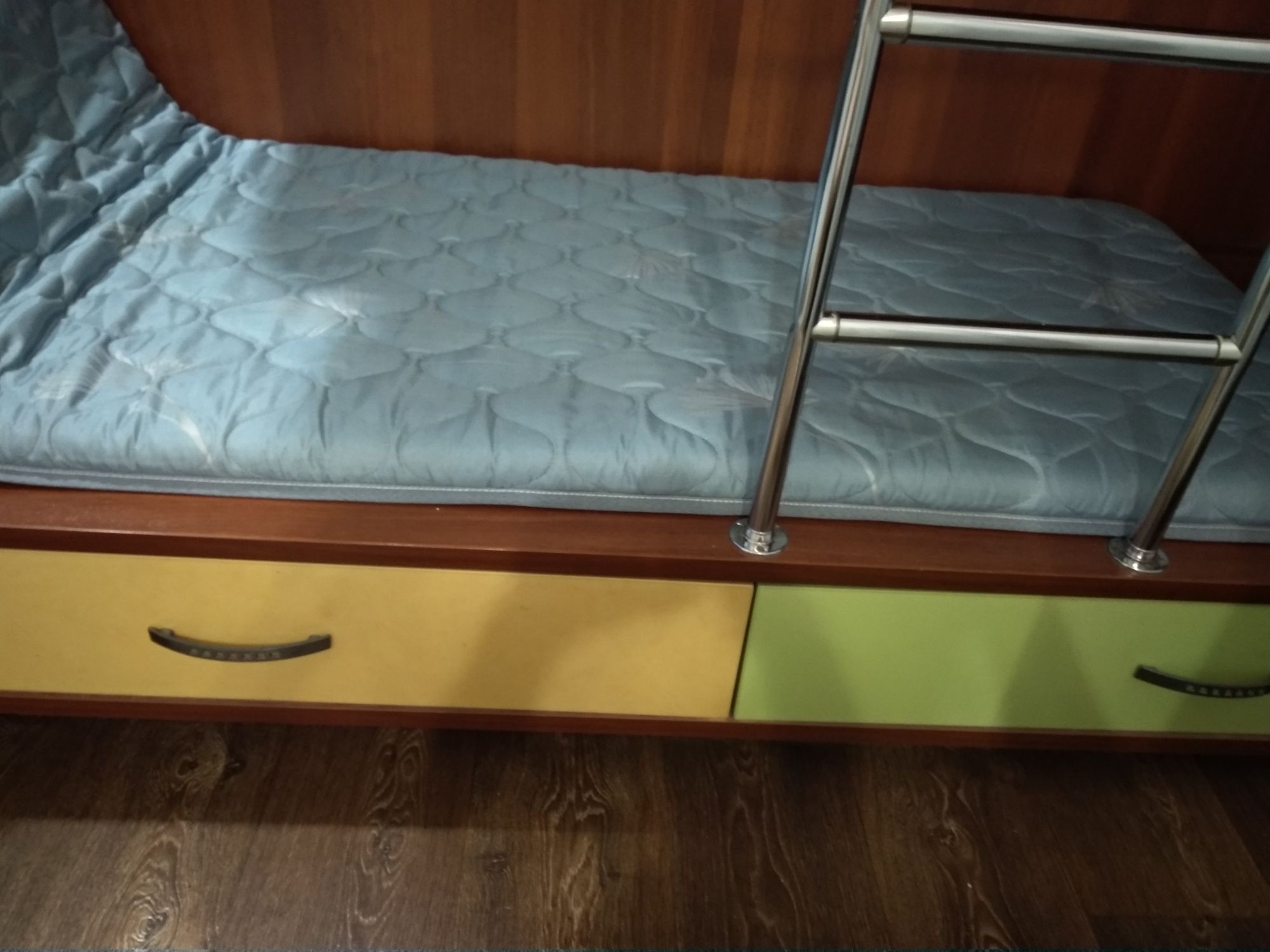 Кровать двухъярусная от производителя
