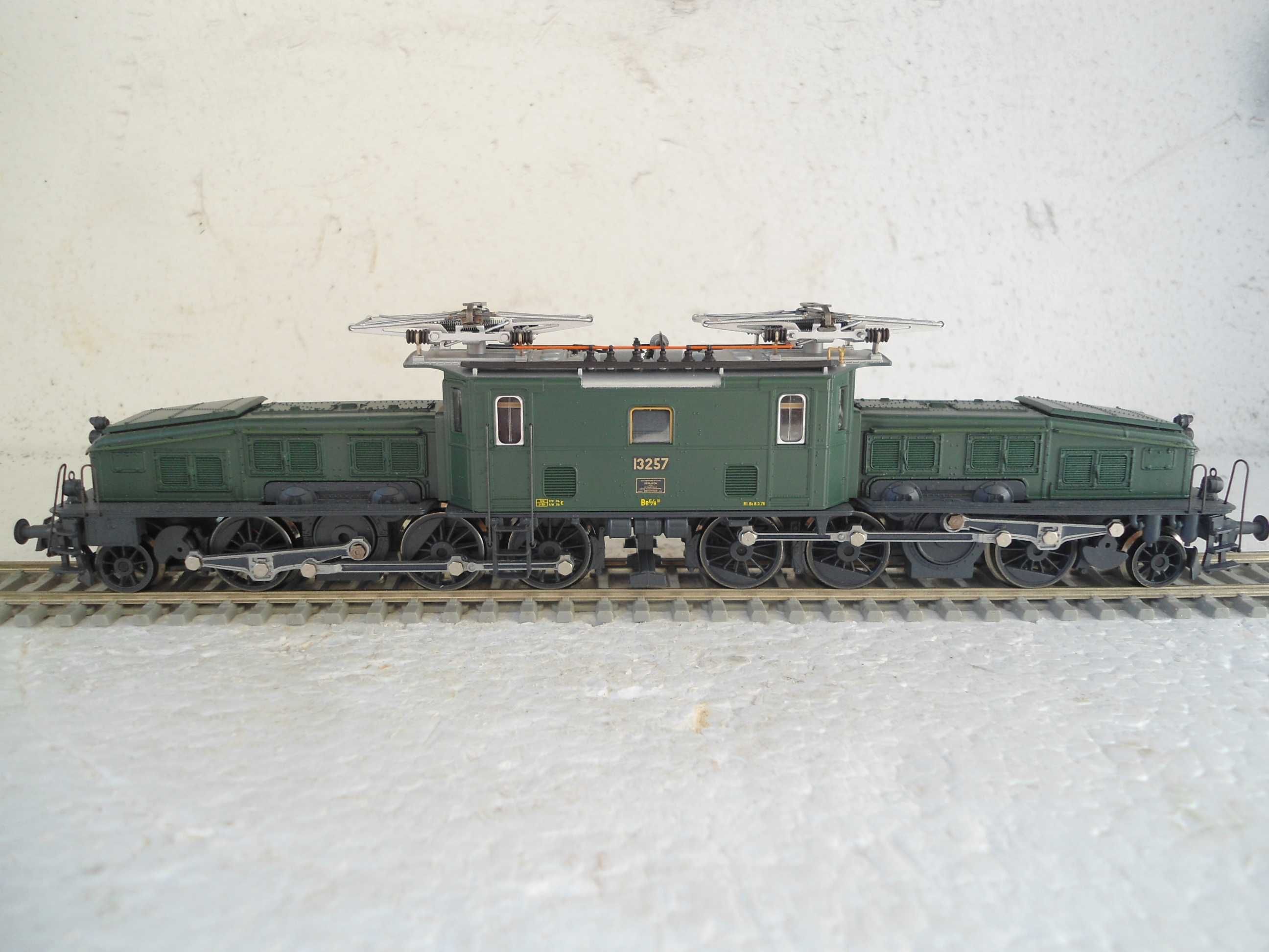 1:87 ROCO  Locomotiva SBB Ce 6/8 II "Crocodile" Digital