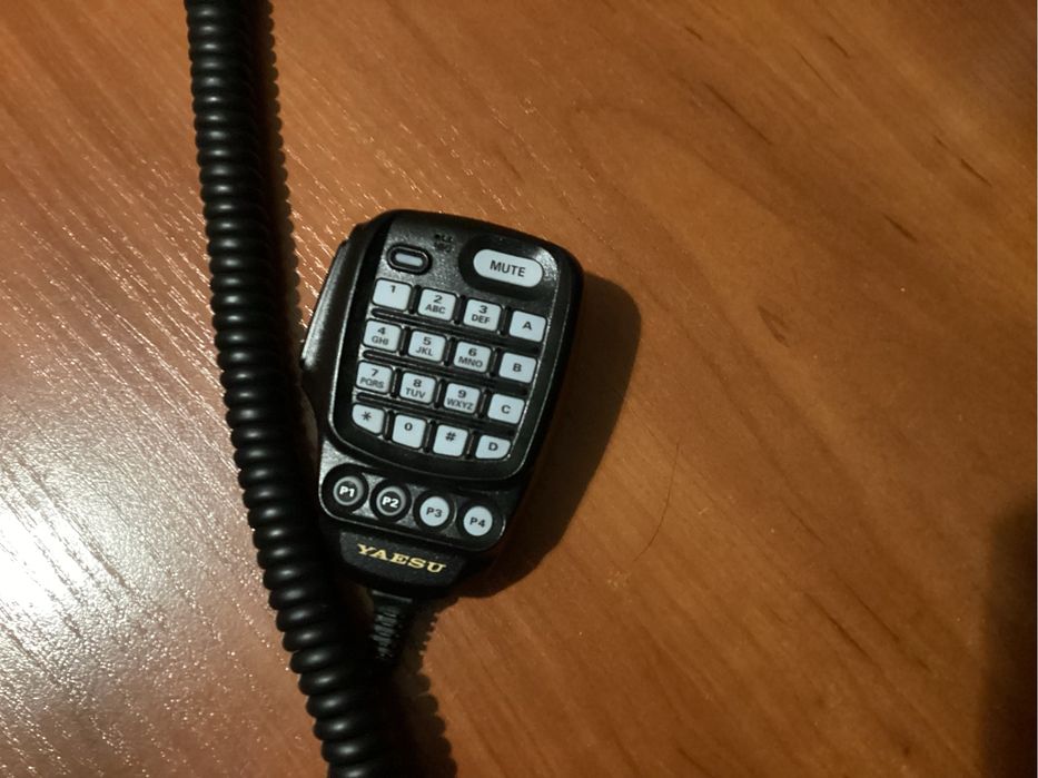 Продам сучасну дводіапазонну УКХ-радіостанцію YAESU  FTM-150Е ASP.