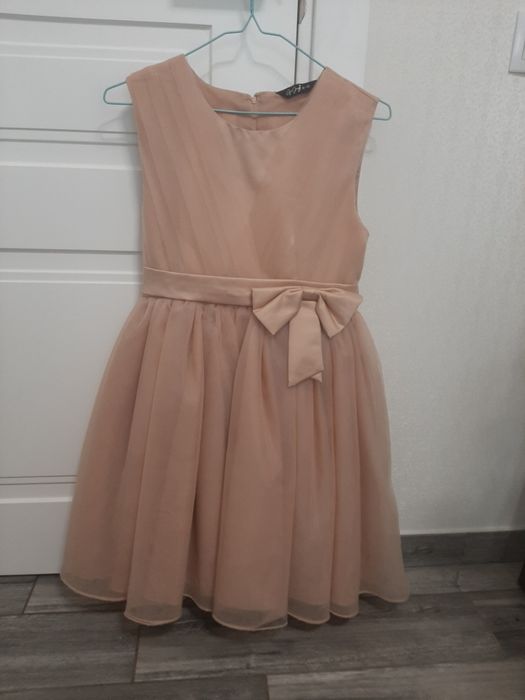 Платтячко на свято чи виступ