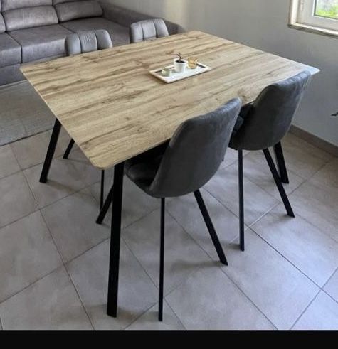 Mesa em Madeira e Metal em Preto, JOM