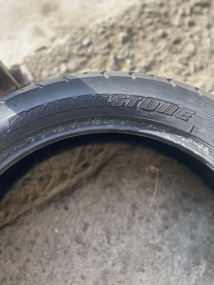 Продам б/у резину BRIDGESTONE BATLAX BT45R