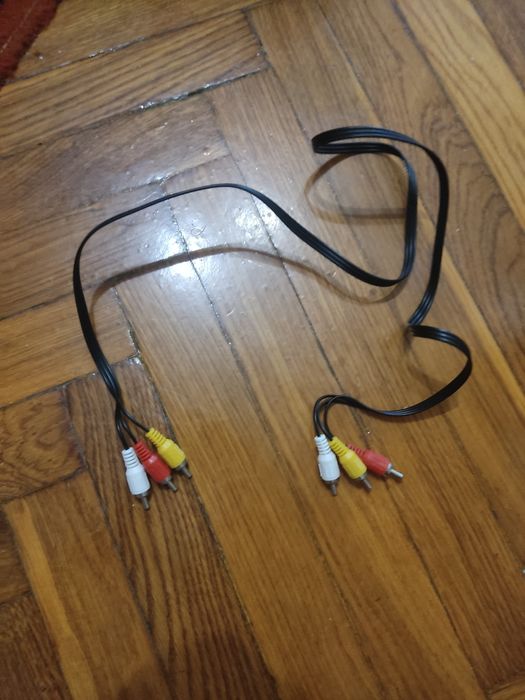 Продам аудио-видео кабель RCA. Продам дёшево покупайте скорее!