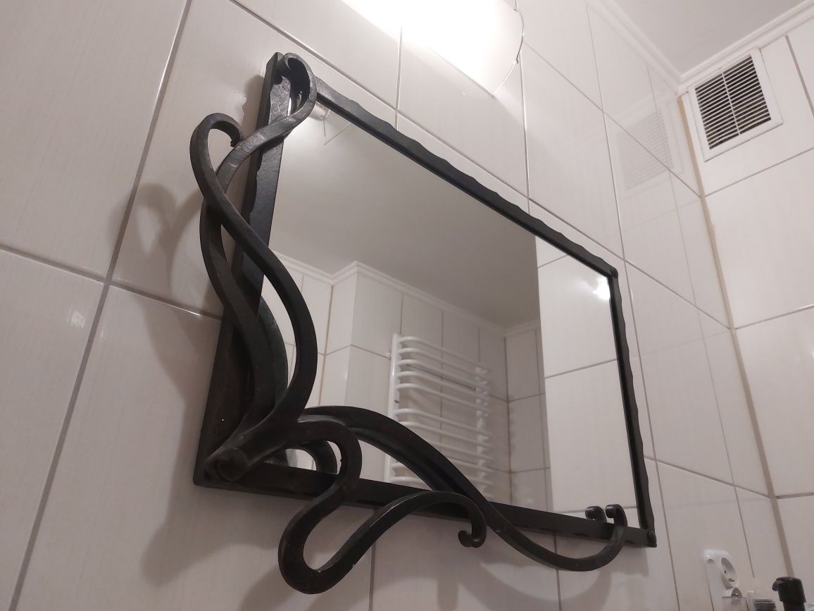 Mosiężne lustro 66cm x 47cm mierzone z wypustkami
