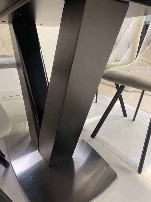 Стіл . Стіл кухонний