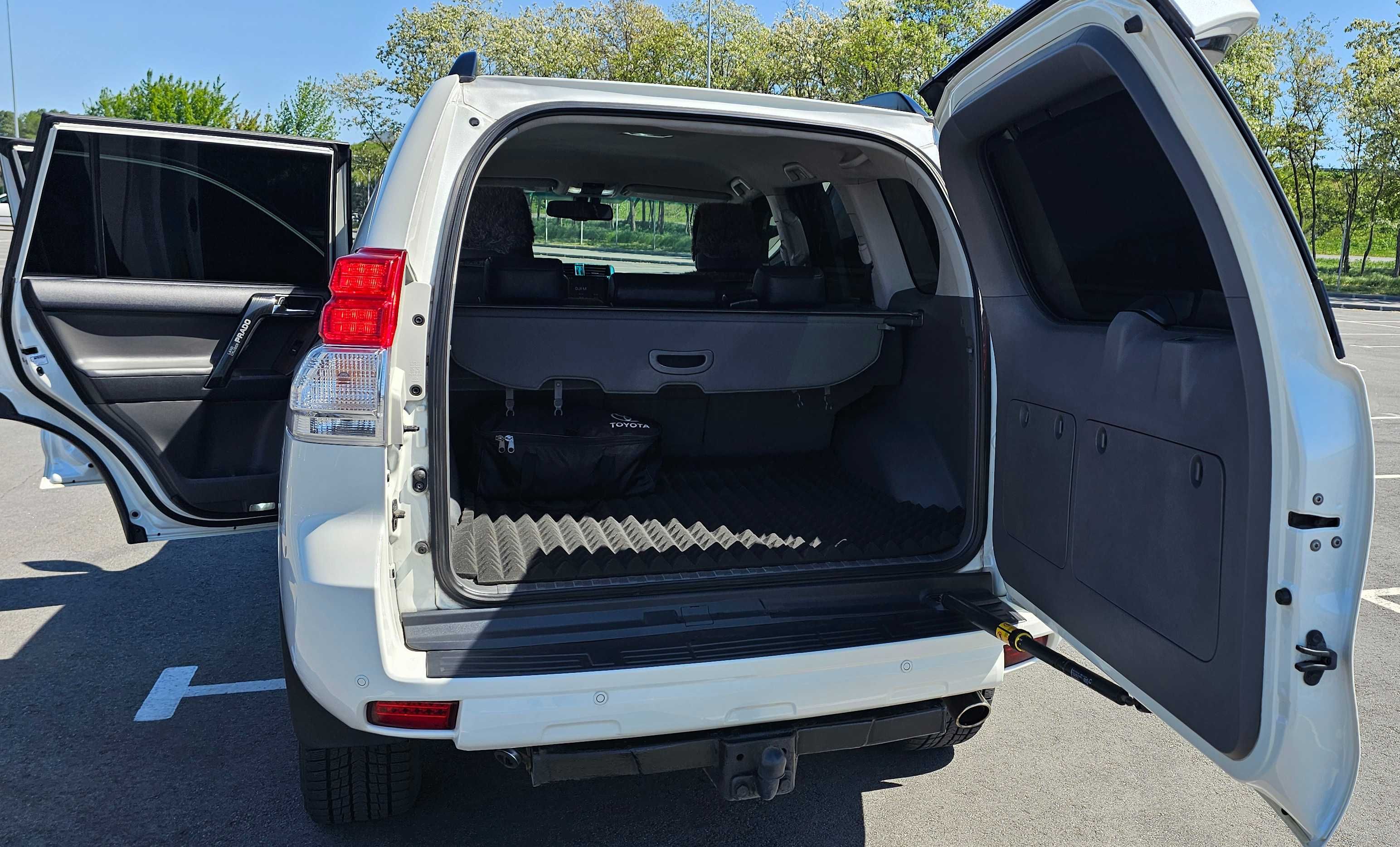 Toyota Land Cruiser Prado 2010 4 литра