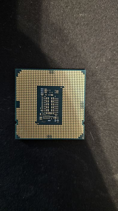 Продам комплект або окремо:Intel i3-10105F+ASRock B560 PRO4