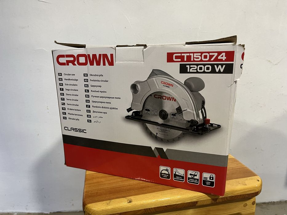 Пила циркулярна Crown CT15074