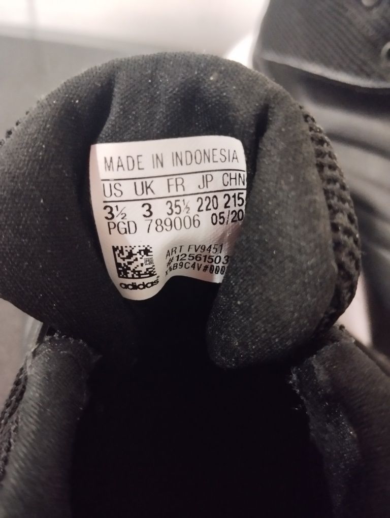 Adidas оригінальні