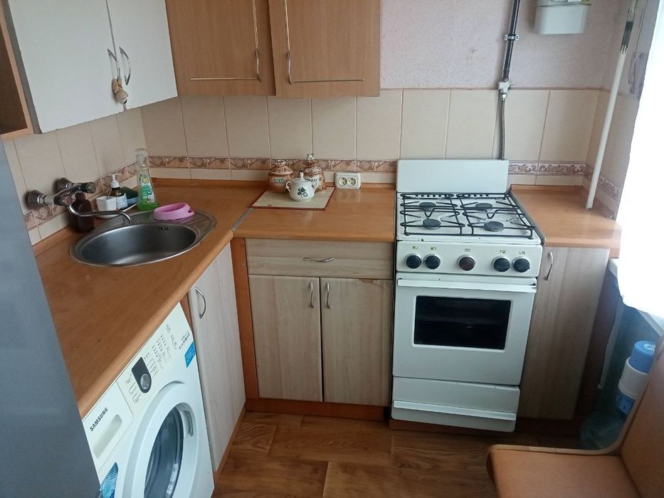 Сдается 2х ком кв. Раздельные. Хорошее состояние. Артёма.