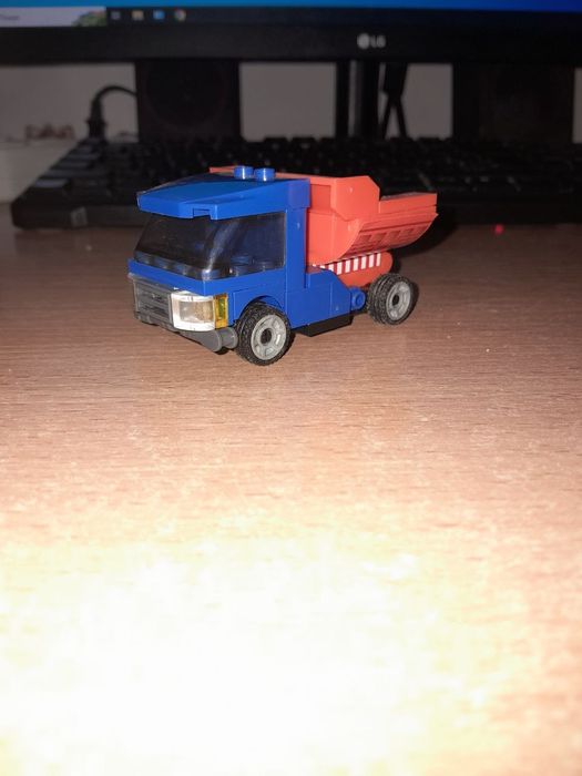 Машинка лего з інструкцією