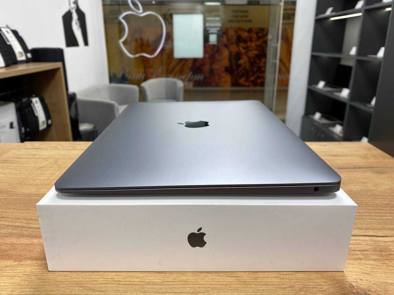 MacBook Air M1 2020 M1|8|256 Ідеальний стан! Макбук 56 циклів Гарантія