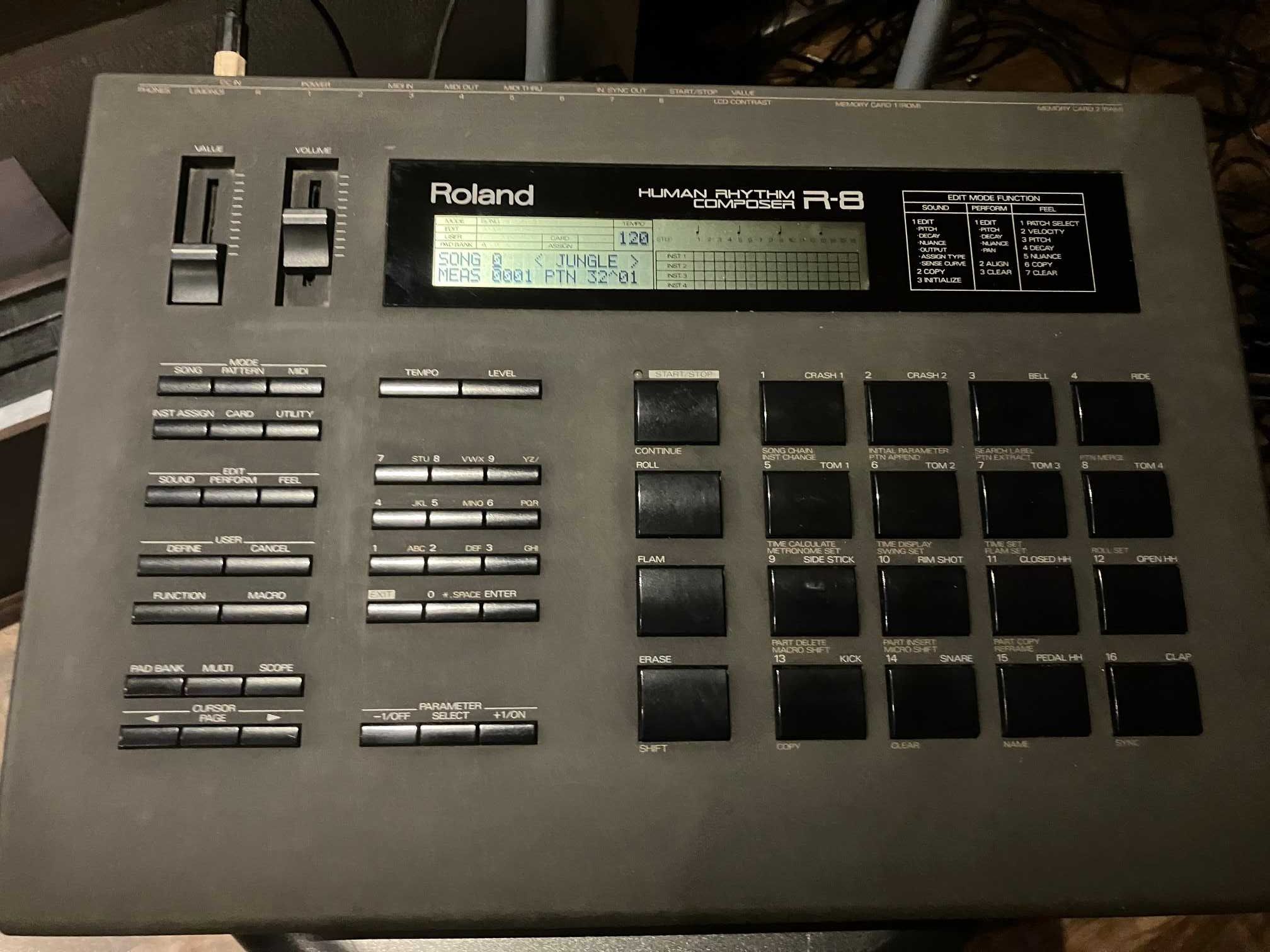 Roland R8 - stan perfekt, sprawdzone wszystko