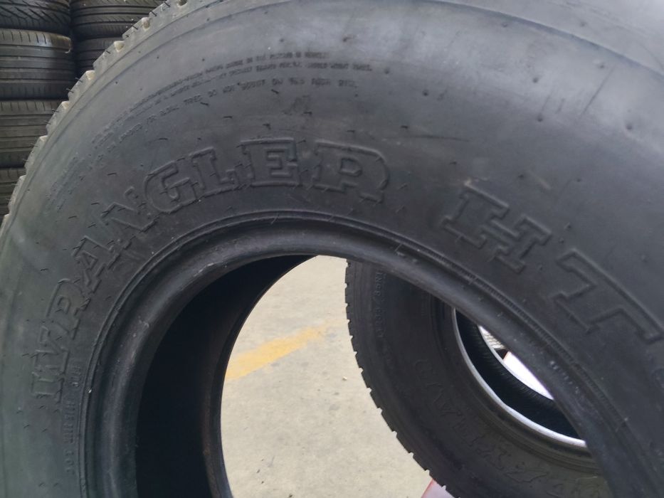 Pneus 235/85/16 Goodyear Wrangler H/T
