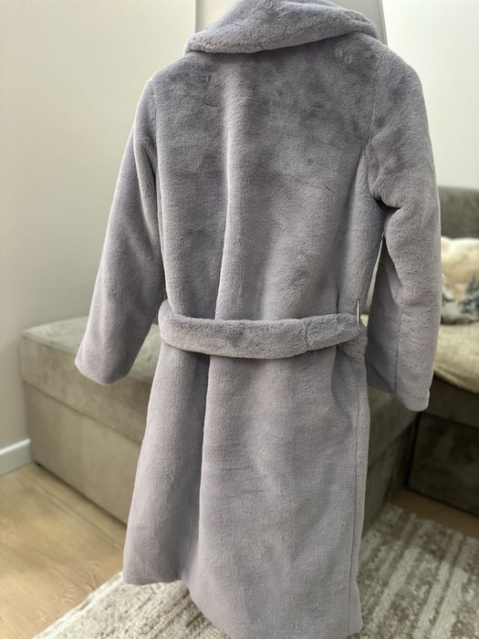 Шубка з еко хутро,розмір S-M