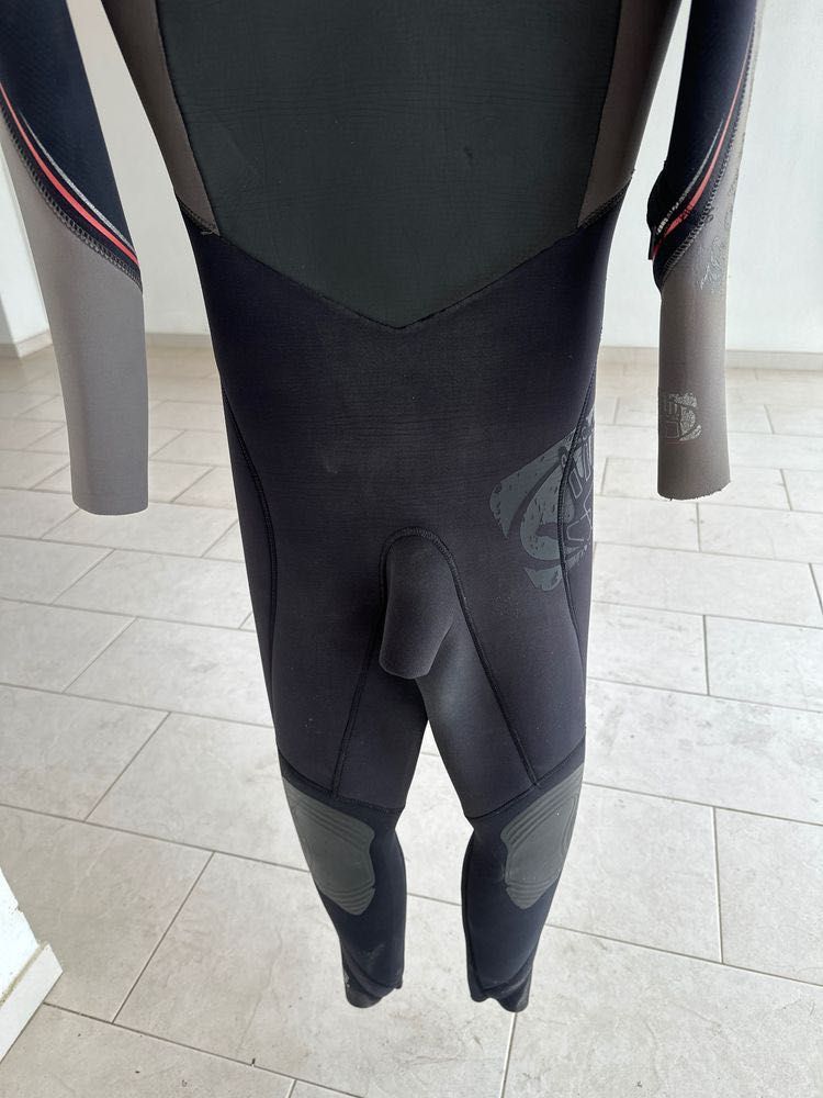 Fato de surf usado