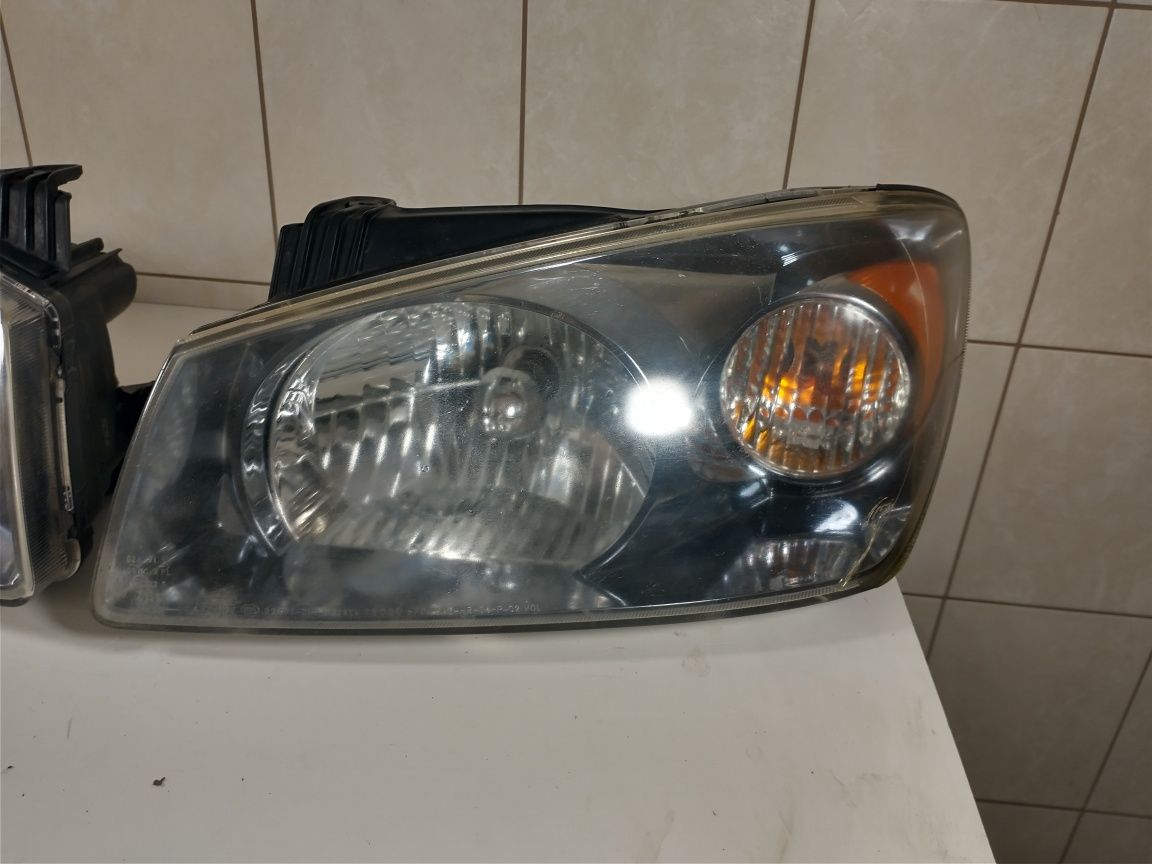 Lampa reflektor prawy lewy komplet Kia cerato 04-06 Europa