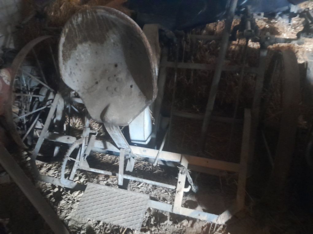 Zgrabiarka i przewracarka konna