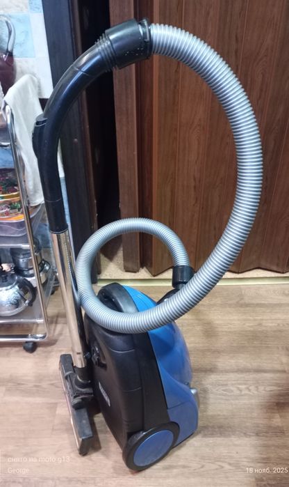 Пылесос Vitalex VL-7001 1800W