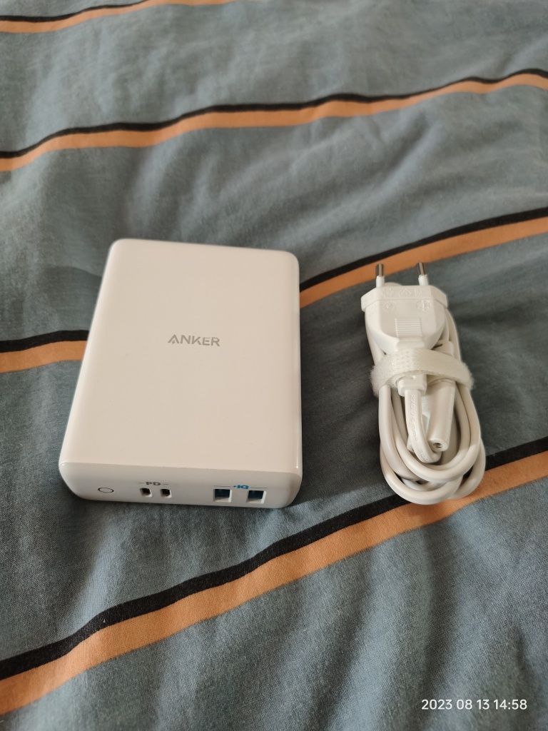 Сетевое зарядное устройство Anker PowerPort Atom PD 4 (100 W)