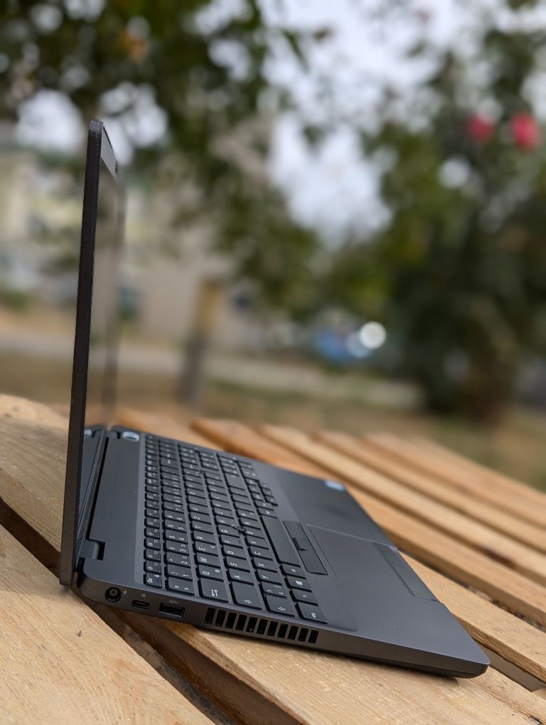 Ноутбук Dell Latitude 5500/i5-8265U/16/512M2/FHD/IPS/100шт/ОПТ.РОЗДРІБ