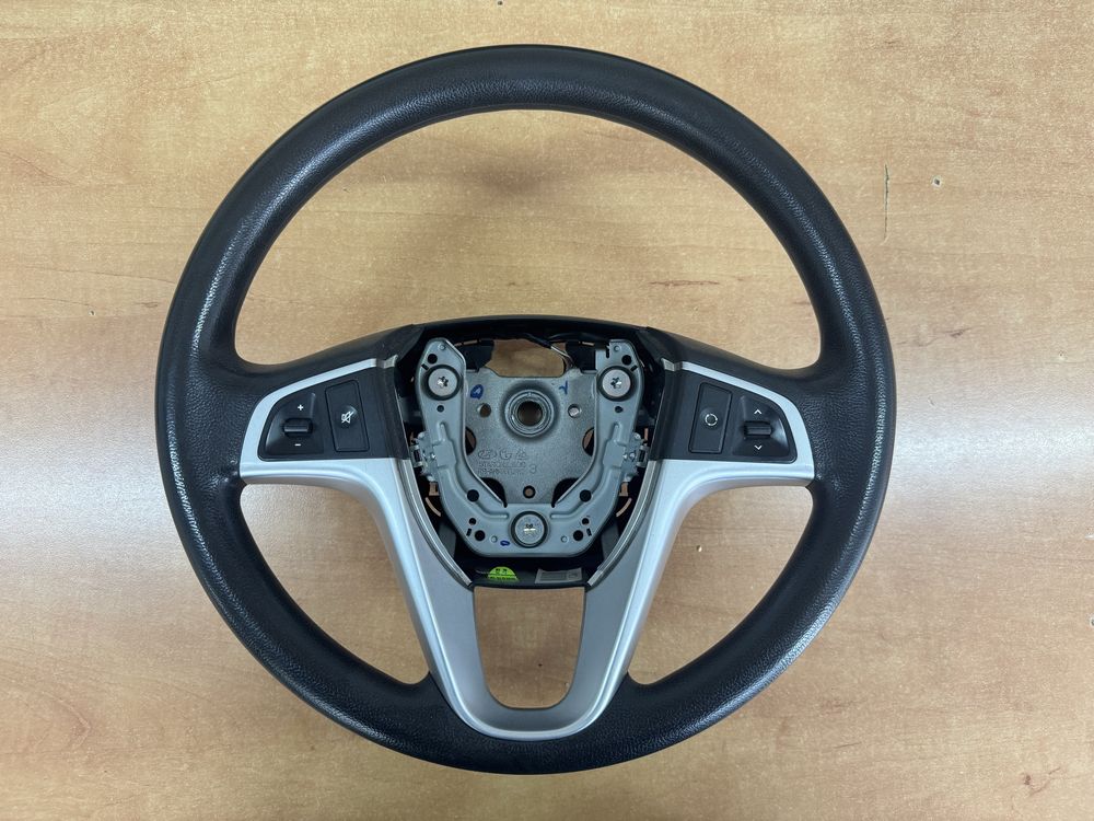 Продам руль Hyundai Accent