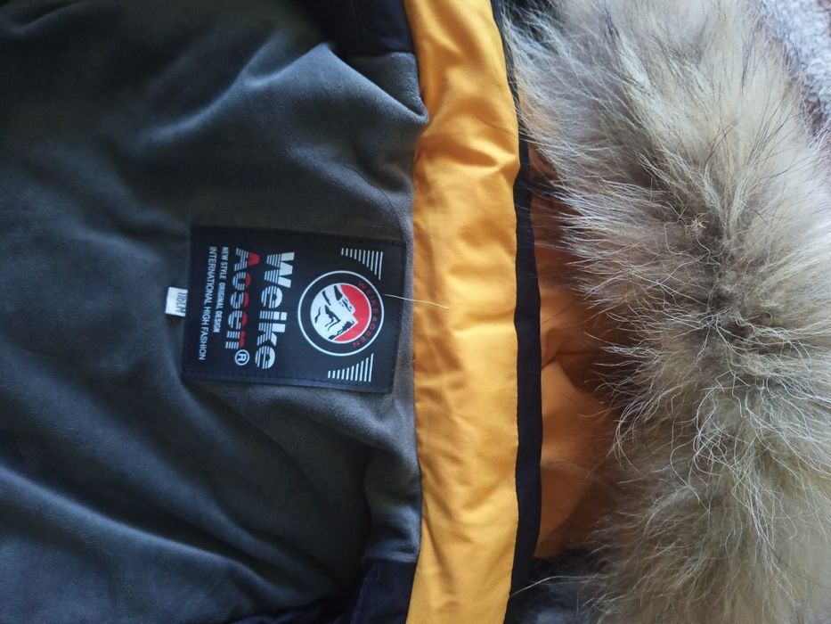 Зимова куртка в ідеальному стані. Розмір 116