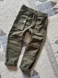 Spodnie jeansy chłopięce 104-110