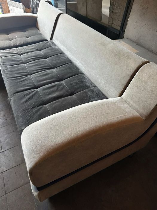 Великий диван у вітальню буквою Г