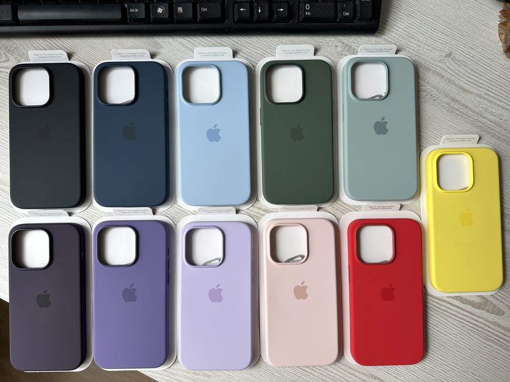 Силиконовый чехол Apple iPhone 14 Pro / 14 Pro Max Silicone Case