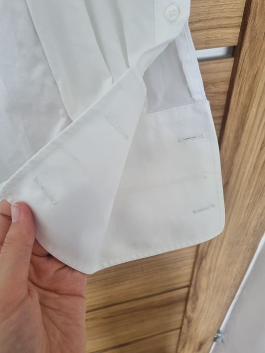 Biała męska koszula na spinki