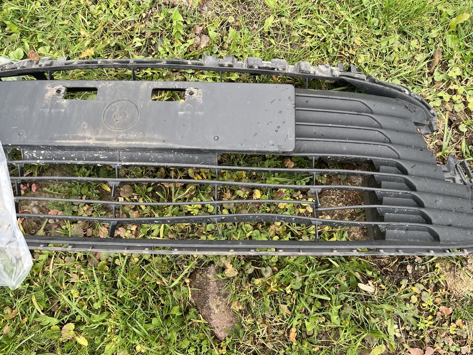 Toyota corolla 2019 Решітка переднього бампера радіатора ТОРГ