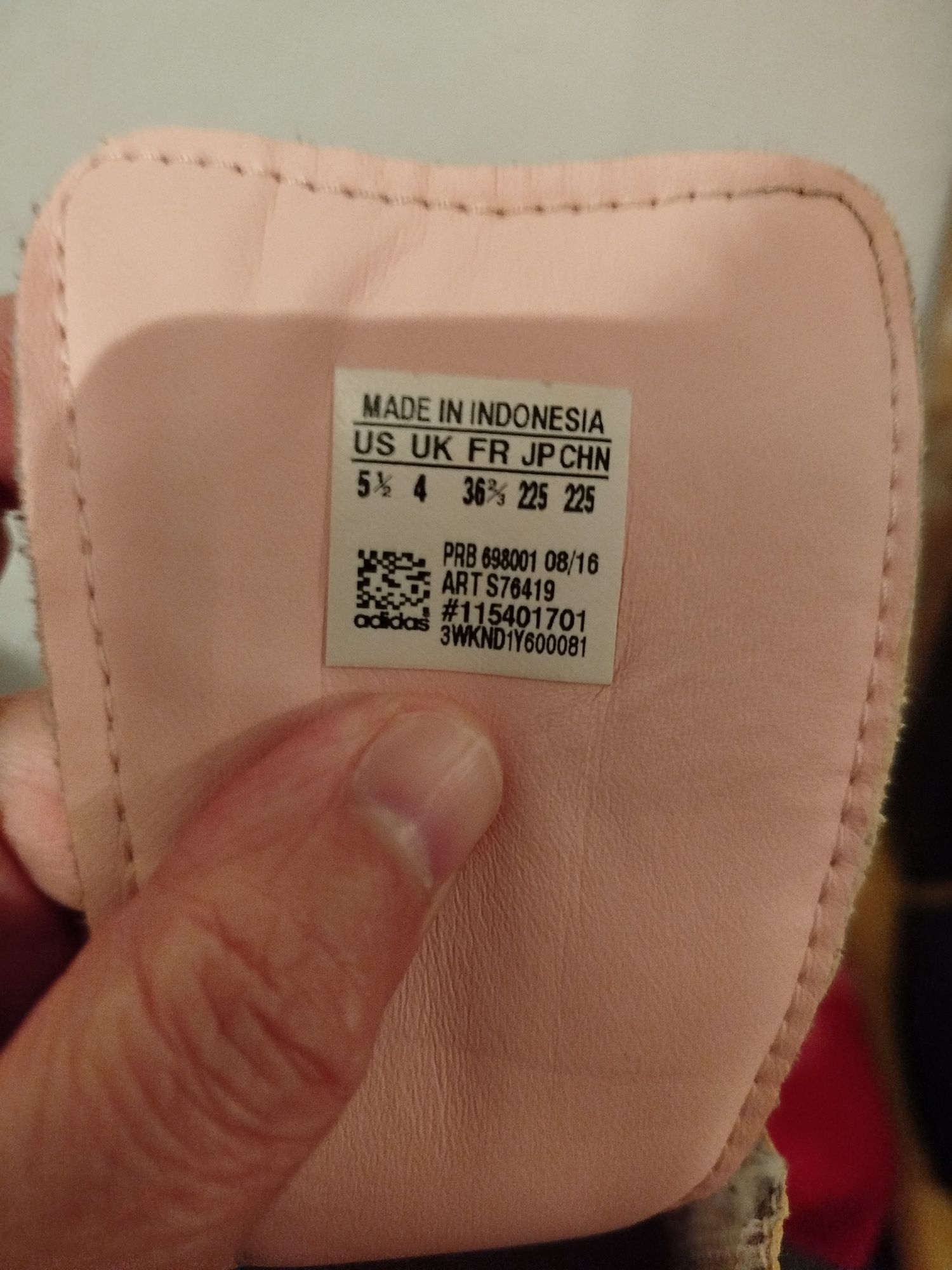 Tênis Adidas Senhora
