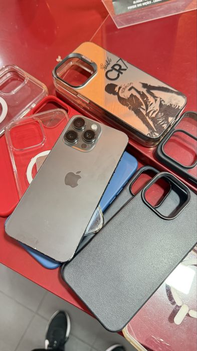 15 PRO MAX 256GB - Leia descrição