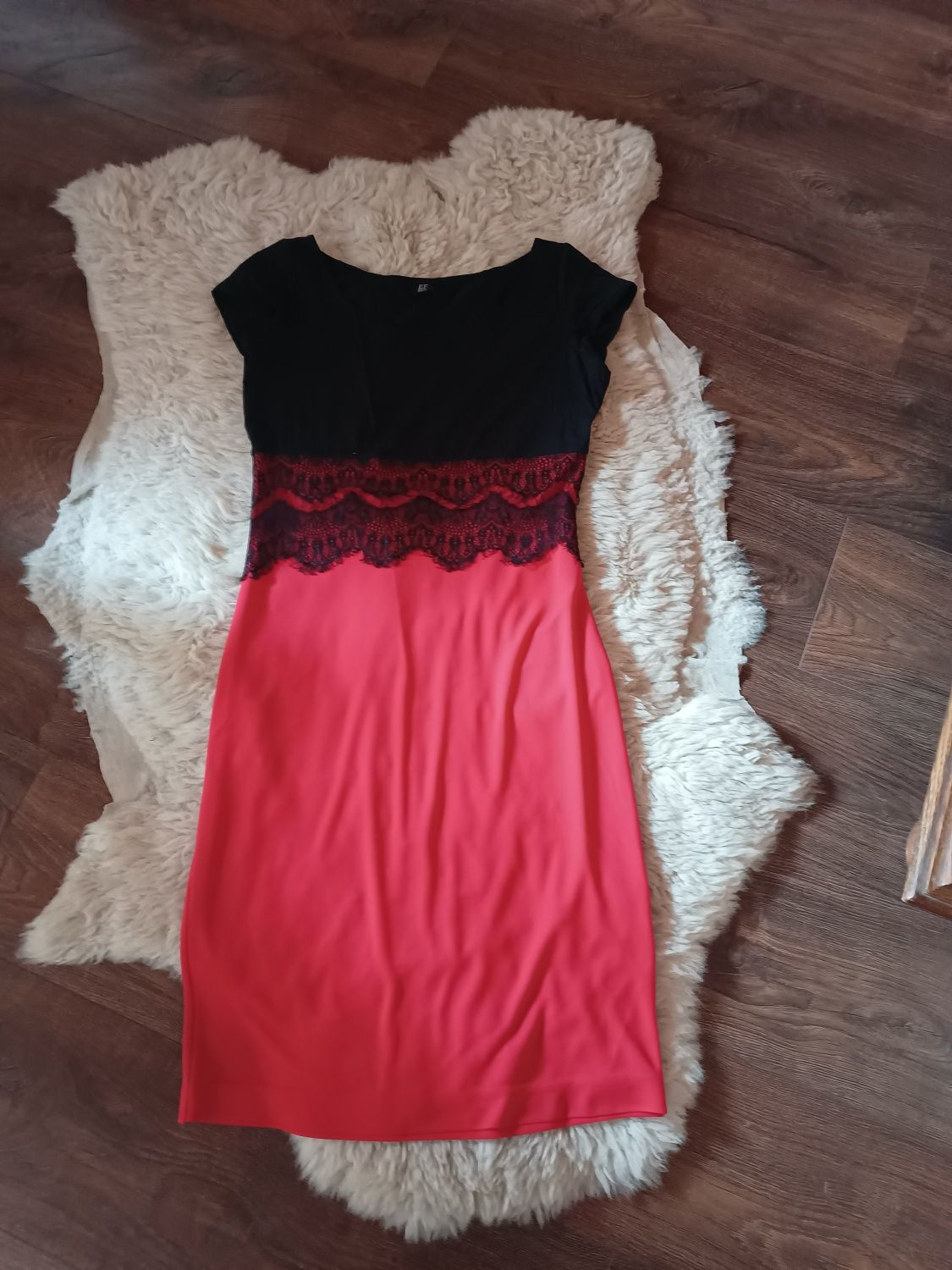 Sukienka Eidos Fashion 38/40