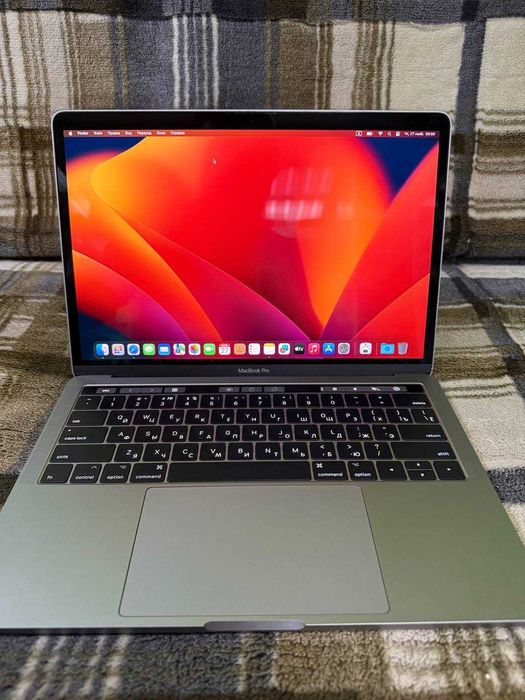 MacBook Pro 13 A1706 2016 i5/8Gb/256gb