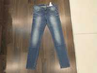 Sprzedam spodnie damskie jeans rozmiar 37 Fishbone