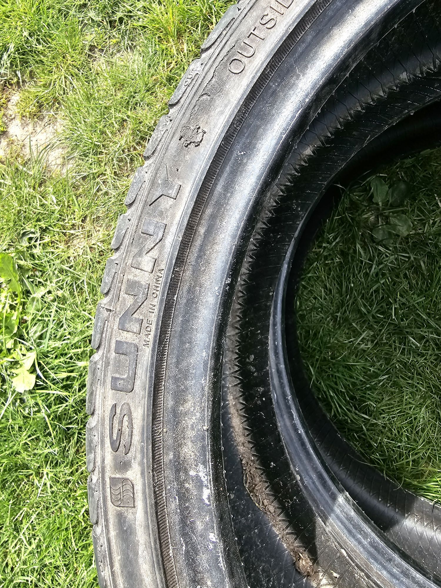 Opony letnie 225/35R19 88W XL