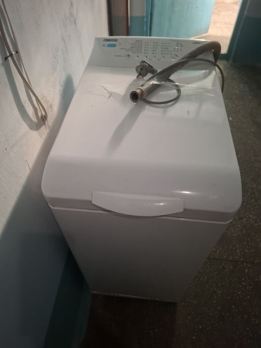 Пральна машина Zanussi
