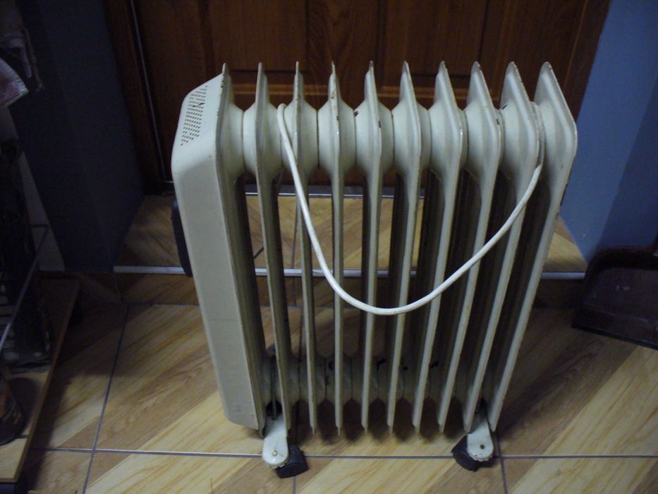 Grzejnik elektryczny.