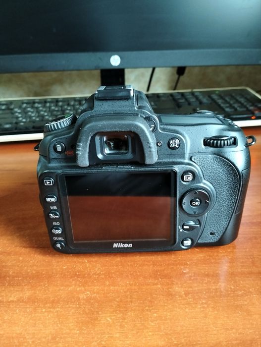 Nikon D90 без об’єктива