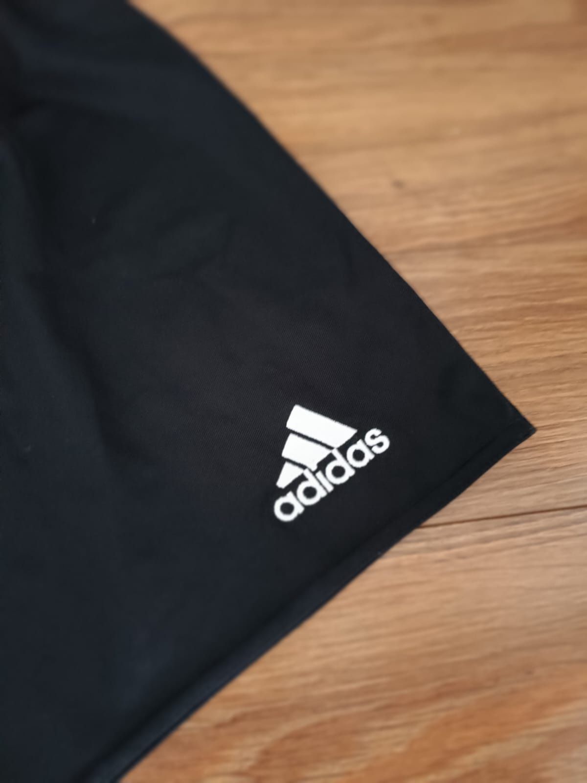 Spodenki krótkie czarne adidas