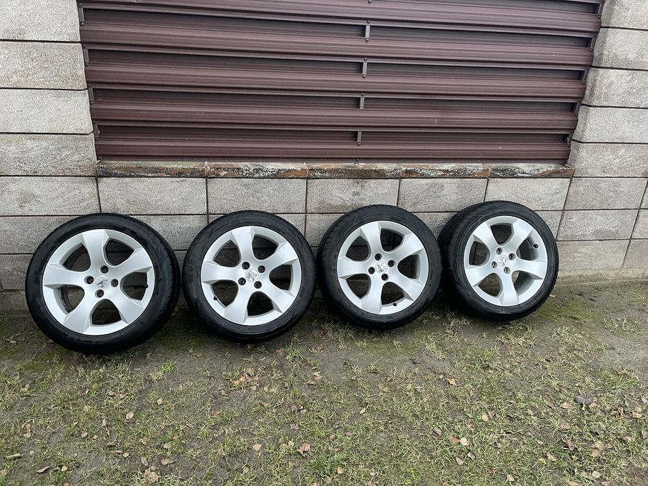 Шини з дисками Пежо 3008 5008 215/50/R17.4*108 Et-29