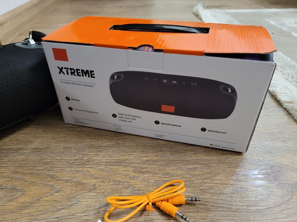 Колонка с подсветкой JBL XTREME small