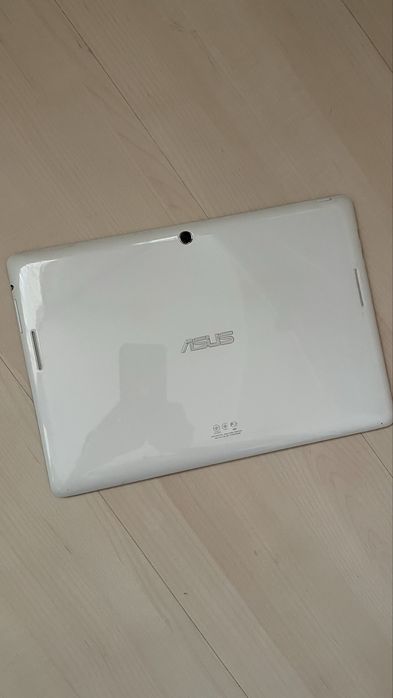 Продам планшет Asus  б/у