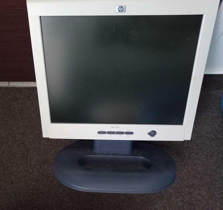 monitor hp L 1520 komputer