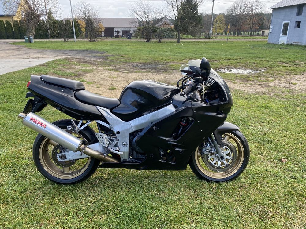 Kawasaki zx9r ninja
