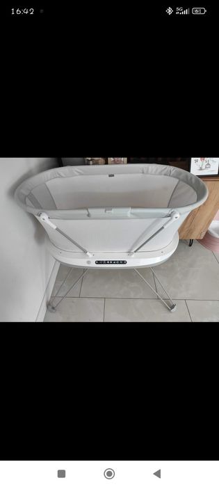 Łóżeczko z funkcją dźwięku i wibracji