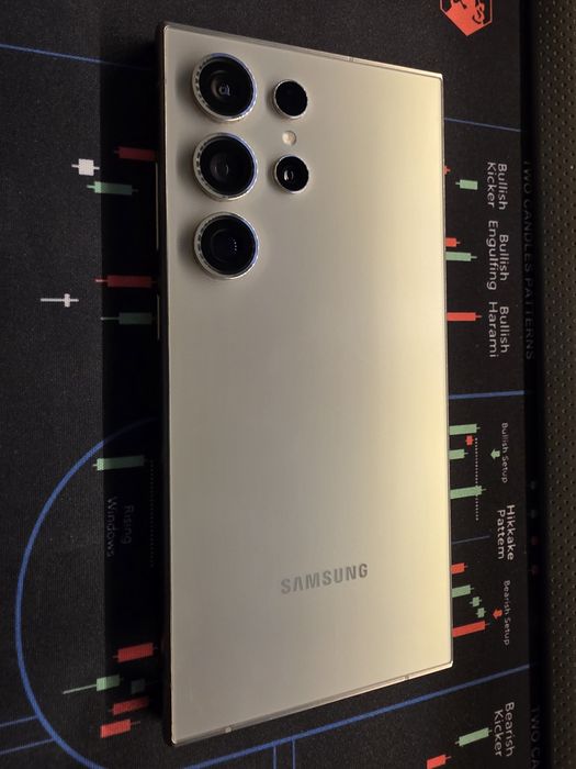 Samsung S24 Ultra 512GB Cinza com garantia até 03/2027